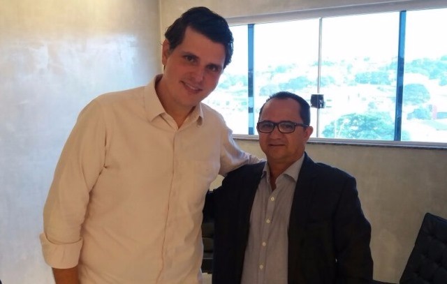 2017217_FOTO - Tiãozinho se encontra com Cauê Macris e pede recursos para a Saúde